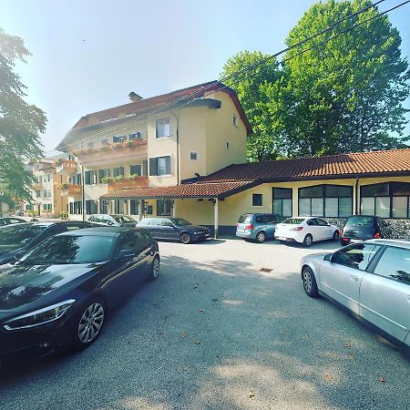 Hotel Lucija Most Na Soci Bagian luar foto