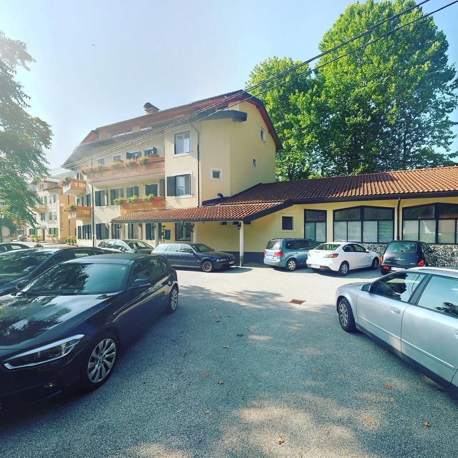 Hotel Lucija Most Na Soci Bagian luar foto